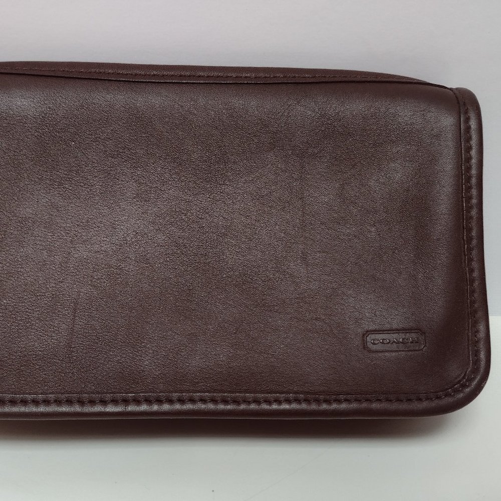 Coach Brown Leather Zip Top Wallet Case 90s style Excellent Condition